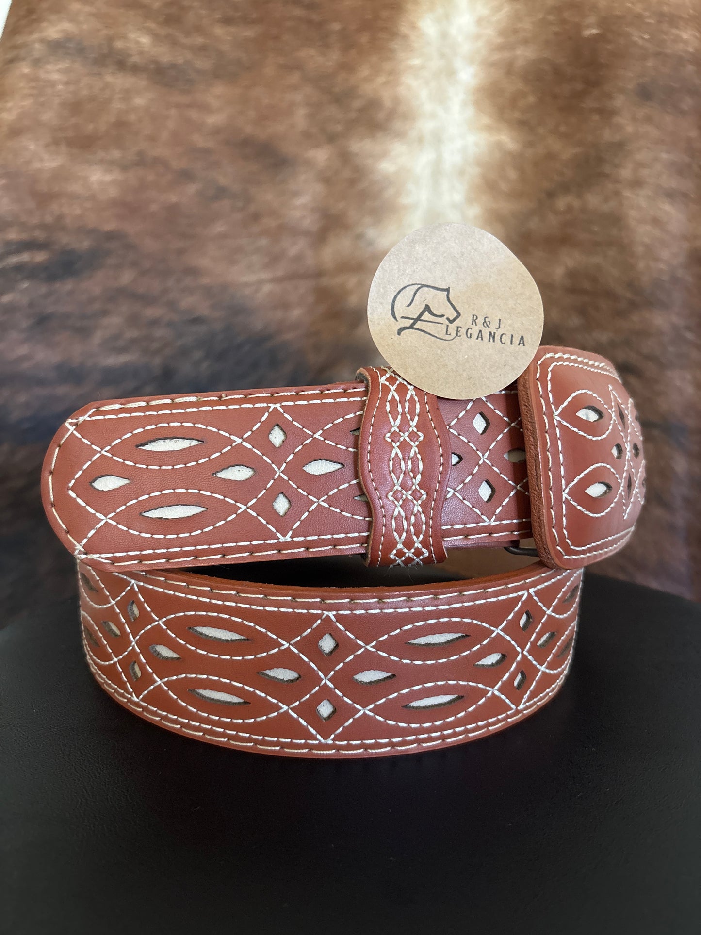 Cinto bordado navajeado