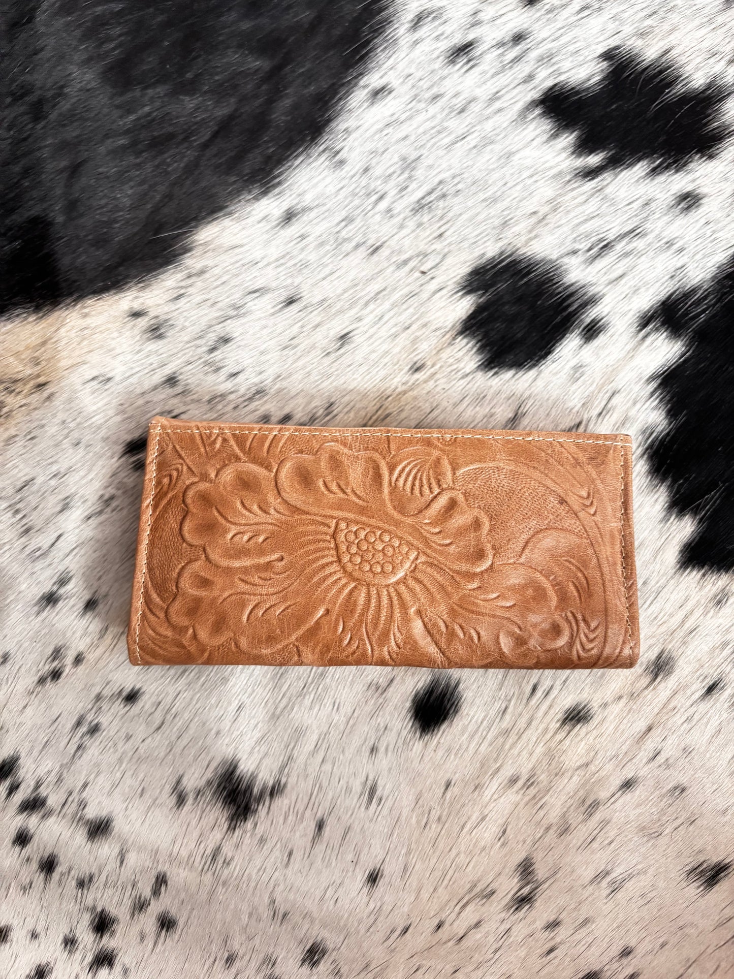 Cartera cincelado flor