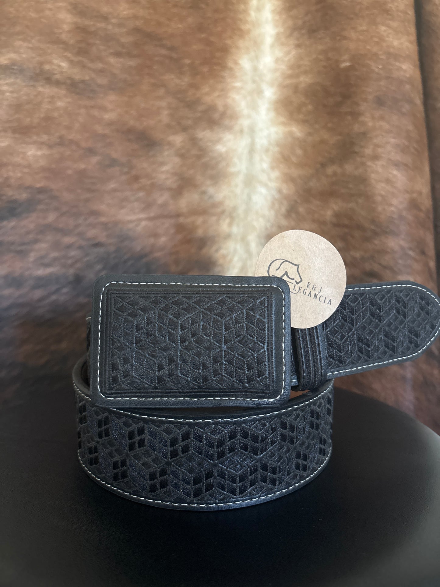 Cinto bordado diamanté