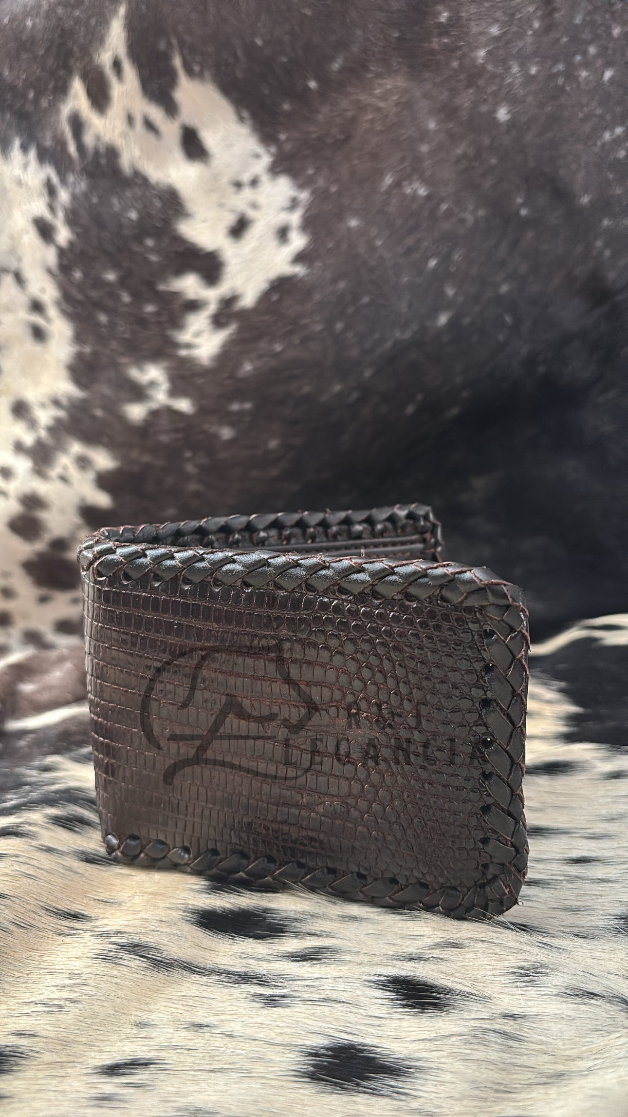 Braided lizard wallet