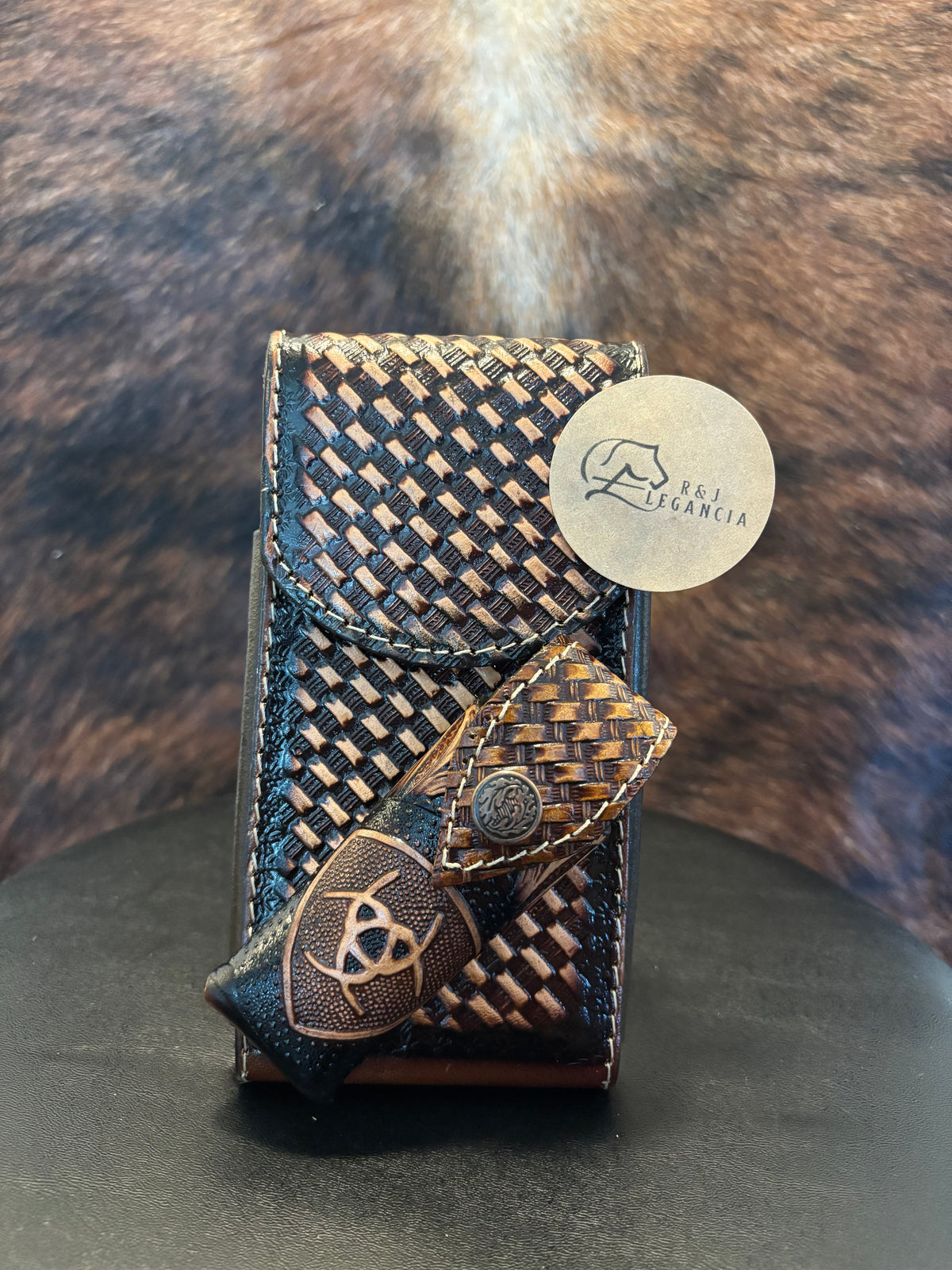 Funda de celular y navajero