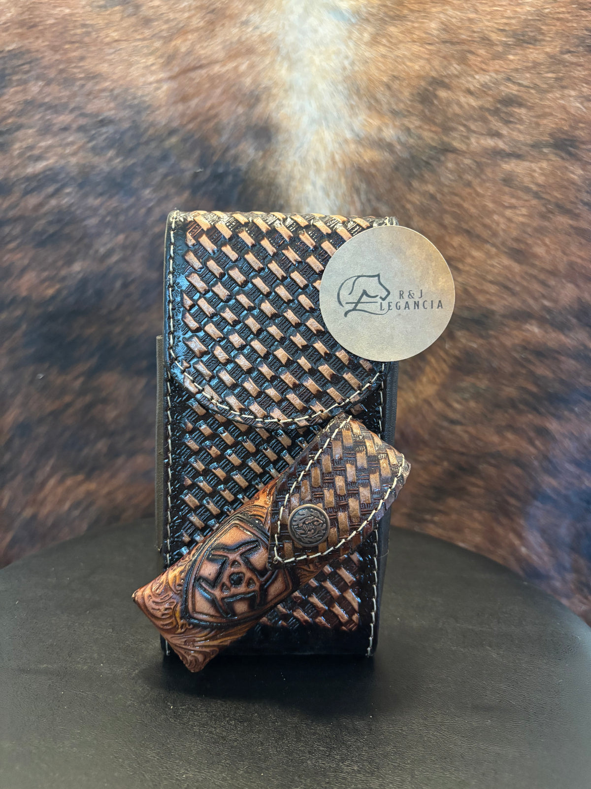 Funda de celular y navajero